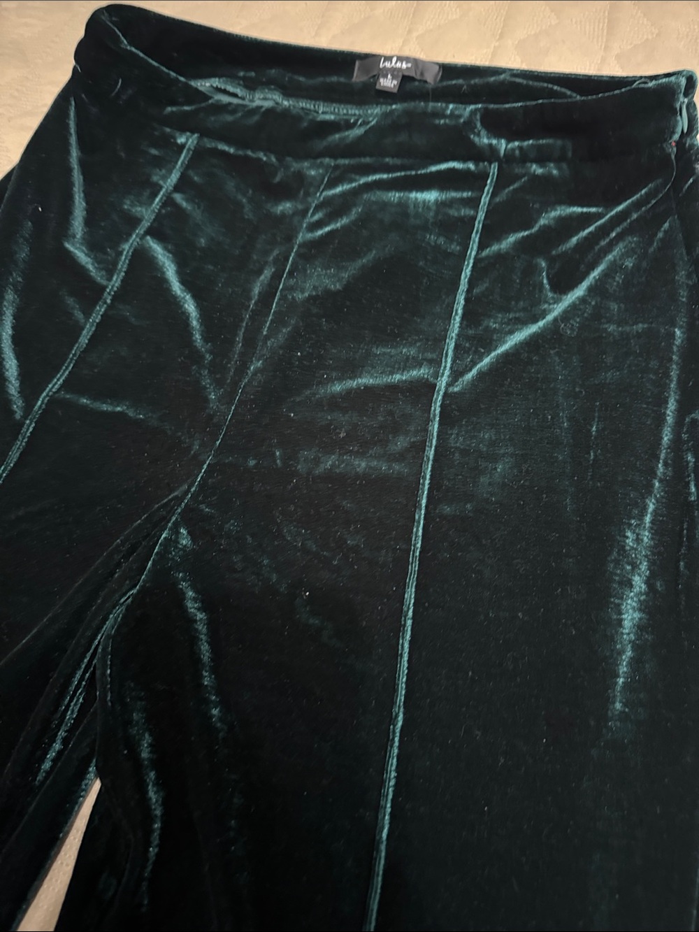 Lulu's Emerald Green Velvet Flared Pants Size Large NWT - Picture 3 of 9